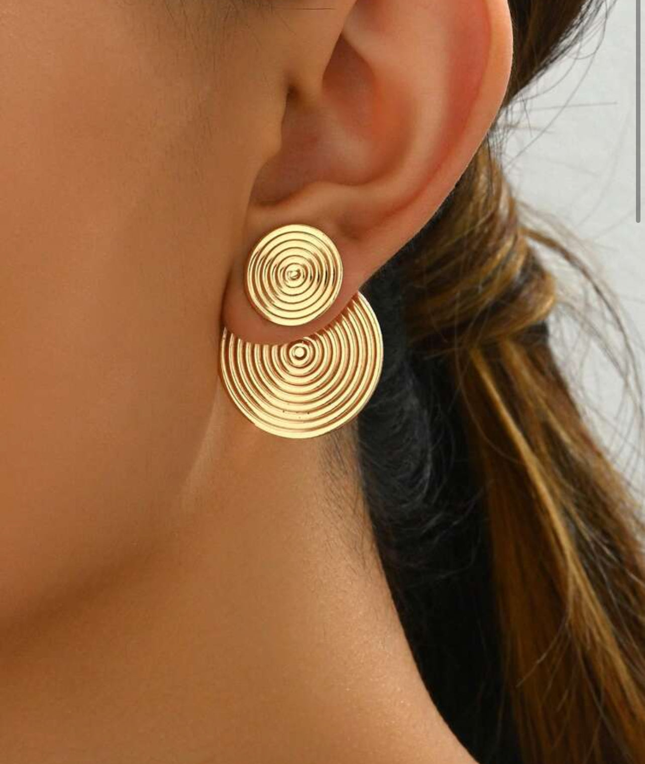 Rund spiralformad ”Fram & Bak örhängen”