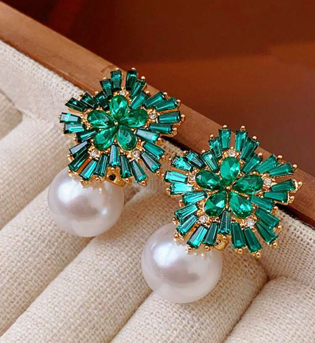 ”Crystal Snowflake bling” eleganta örhängen i smaragdgröna nyanser