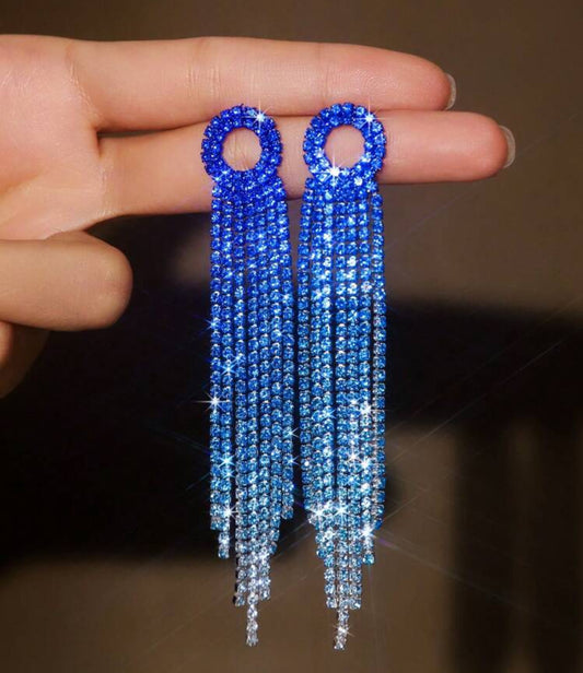 Eleganta tofsörhängen i strass, i underbart blåa toner